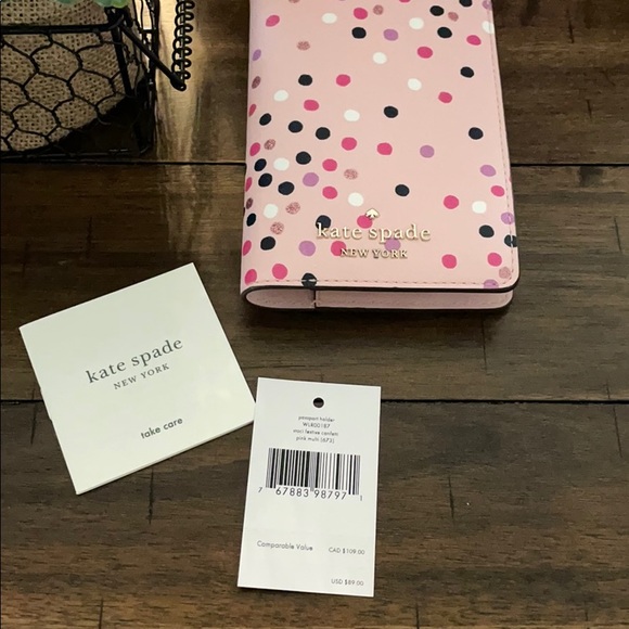 NWT kate spade Staci Confetti Passport Holder - Picture 8 of 10